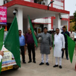 रायपुर : प्रभारी मंत्री टंक राम वर्मा ने डायरिया नियंत्रण रथ को हरी झंडी दिखाकर किया रवाना