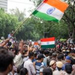 दिल्ली में सियासी घमासान: सुप्रीम कोर्ट के पास रोके गए राहुल गांधी और विपक्षी नेता, वोटर लिस्ट में गड़बड़ी को लेकर प्रदर्शन तेज